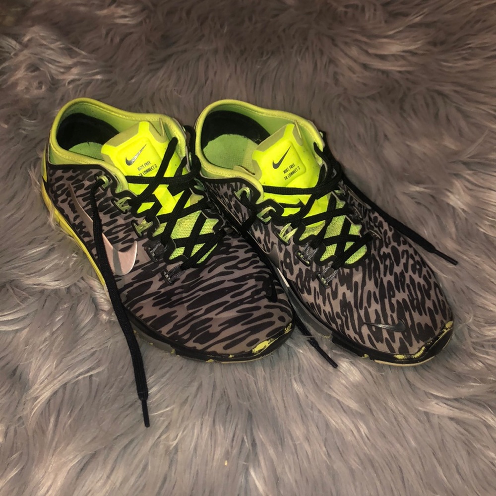 Woman’s Nike Free Run